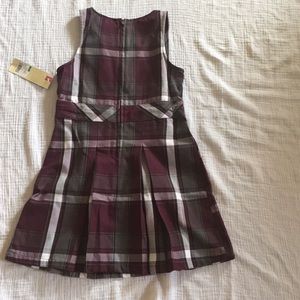School uniform size 5t